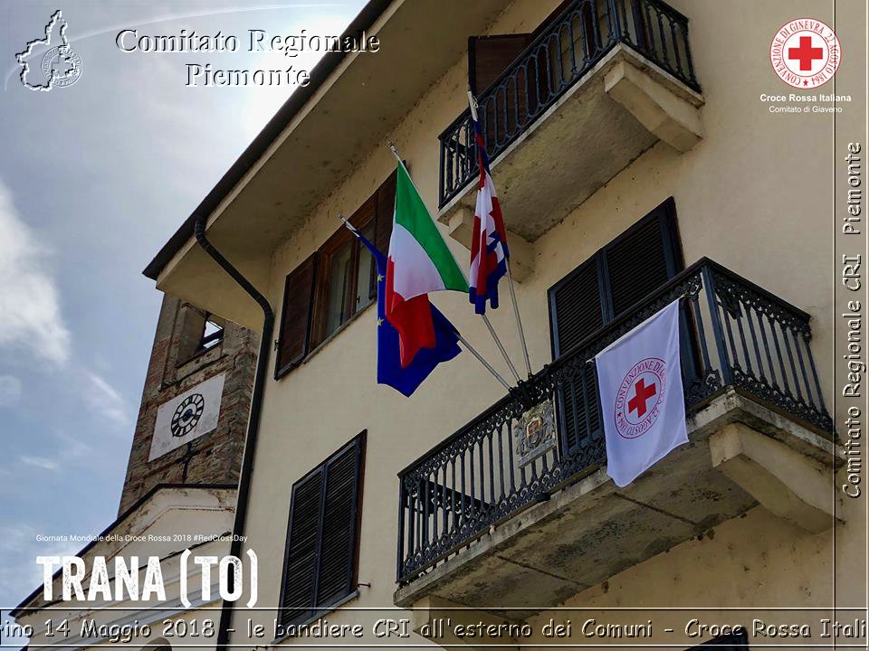 Torino 14 Maggio 2018 - le bandiere CRI all'esterno dei Comuni - Croce Rossa Italiana- Comitato Regionale del Piemonte