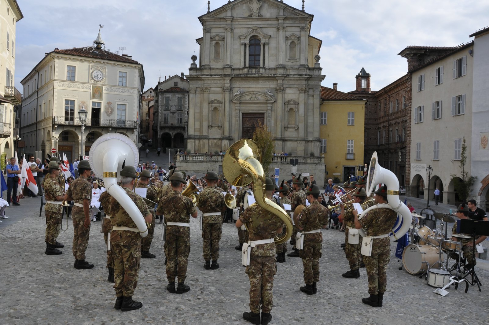 Torino 21 Settembre 2018 - 118 campo per il volo notturno del 118 - Croce Rossa Italiana- Comitato Regionale del Piemonte