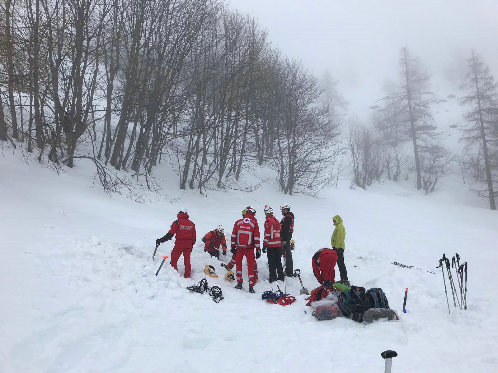 Giaveno 13 Dicembre 2018 - Volo inaugurale Elisoccorso Notturno - Croce Rossa Italiana- Comitato Regionale del Piemonte