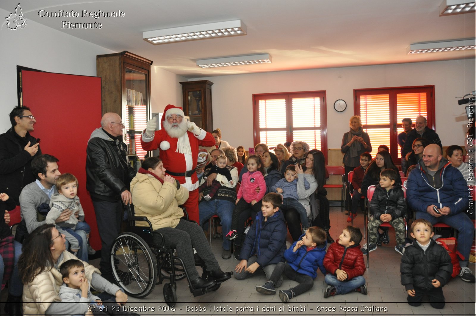 Chieri 23 Dicembre 2018 - Babbo Natale porta i dono ai bimbi - Croce Rossa Italiana- Comitato Regionale del Piemonte