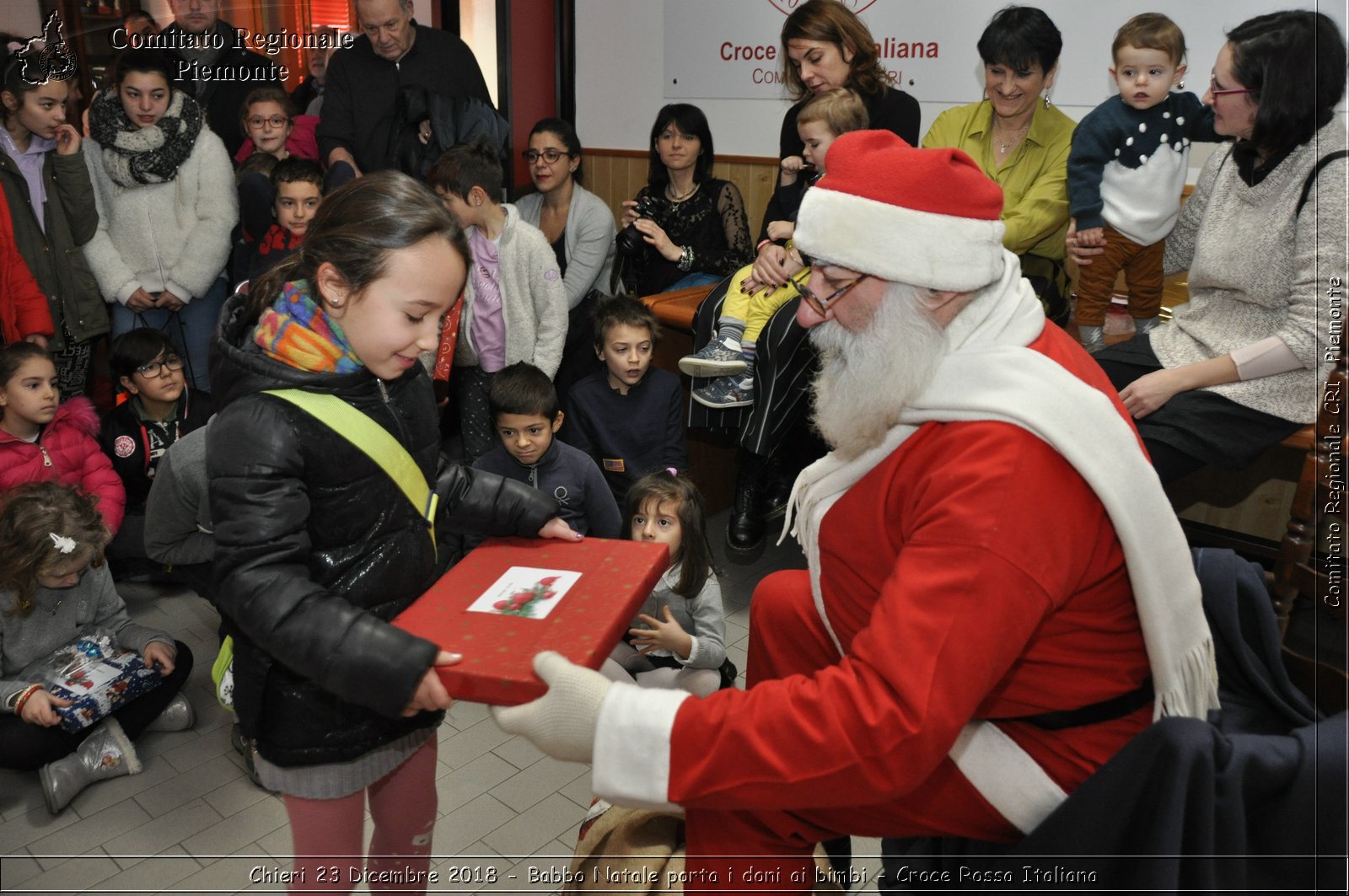 Chieri 23 Dicembre 2018 - Babbo Natale porta i dono ai bimbi - Croce Rossa Italiana- Comitato Regionale del Piemonte