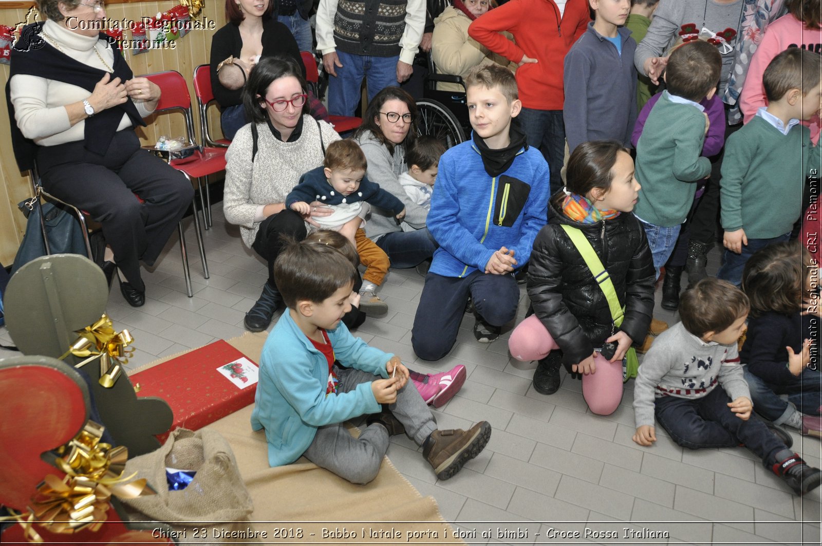 Chieri 23 Dicembre 2018 - Babbo Natale porta i dono ai bimbi - Croce Rossa Italiana- Comitato Regionale del Piemonte