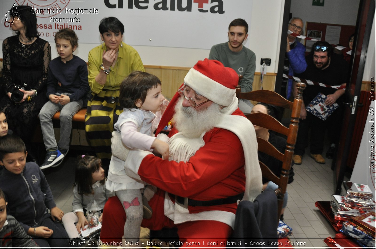 Chieri 23 Dicembre 2018 - Babbo Natale porta i dono ai bimbi - Croce Rossa Italiana- Comitato Regionale del Piemonte