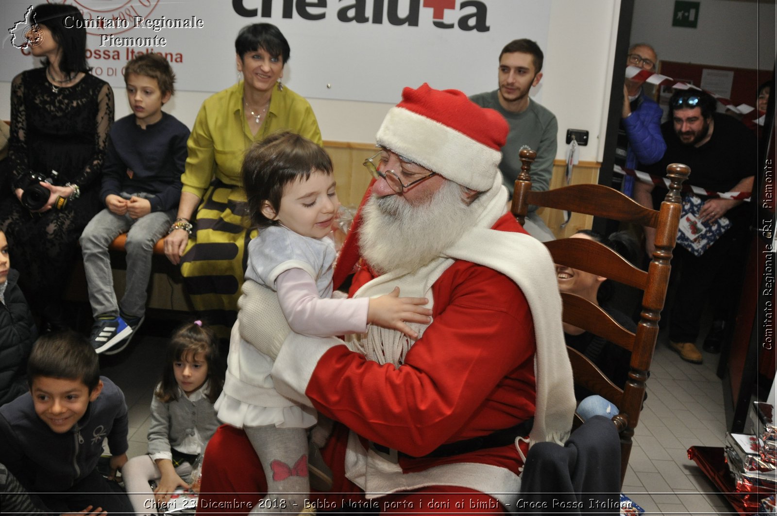 Chieri 23 Dicembre 2018 - Babbo Natale porta i dono ai bimbi - Croce Rossa Italiana- Comitato Regionale del Piemonte