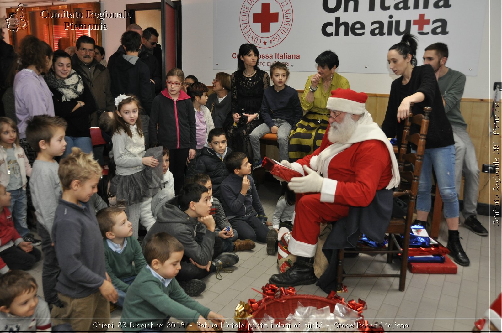 Chieri 23 Dicembre 2018 - Babbo Natale porta i dono ai bimbi - Croce Rossa Italiana- Comitato Regionale del Piemonte