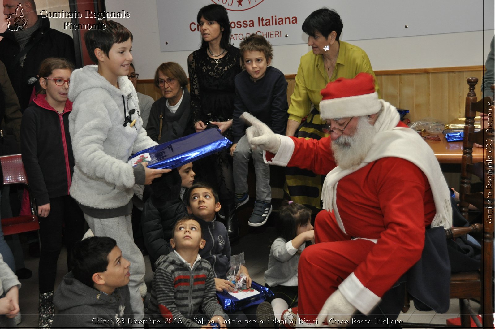 Chieri 23 Dicembre 2018 - Babbo Natale porta i dono ai bimbi - Croce Rossa Italiana- Comitato Regionale del Piemonte