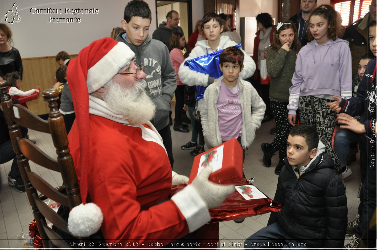 Chieri 23 Dicembre 2018 - Babbo Natale porta i dono ai bimbi - Croce Rossa Italiana- Comitato Regionale del Piemonte