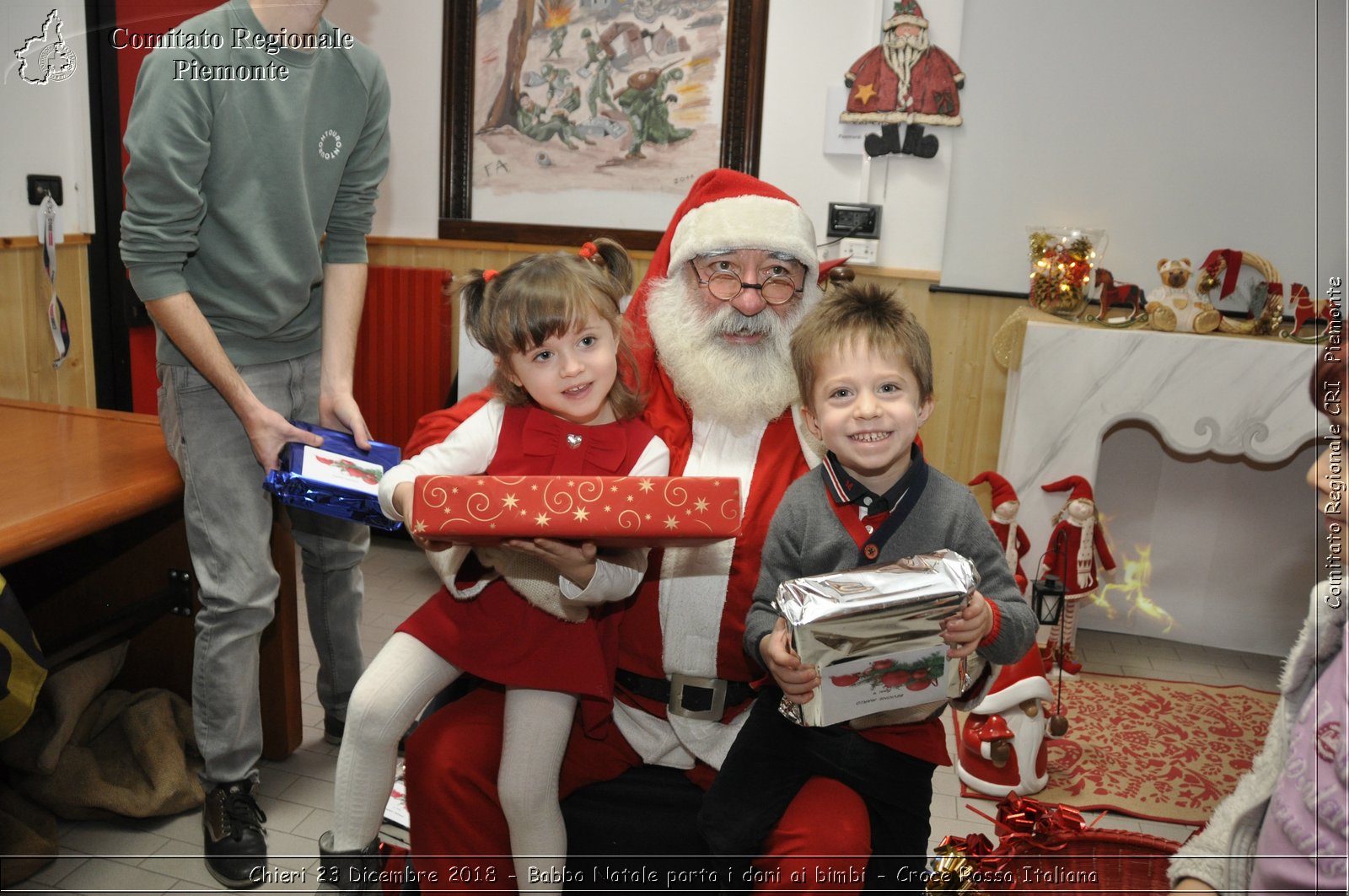 Chieri 23 Dicembre 2018 - Babbo Natale porta i dono ai bimbi - Croce Rossa Italiana- Comitato Regionale del Piemonte