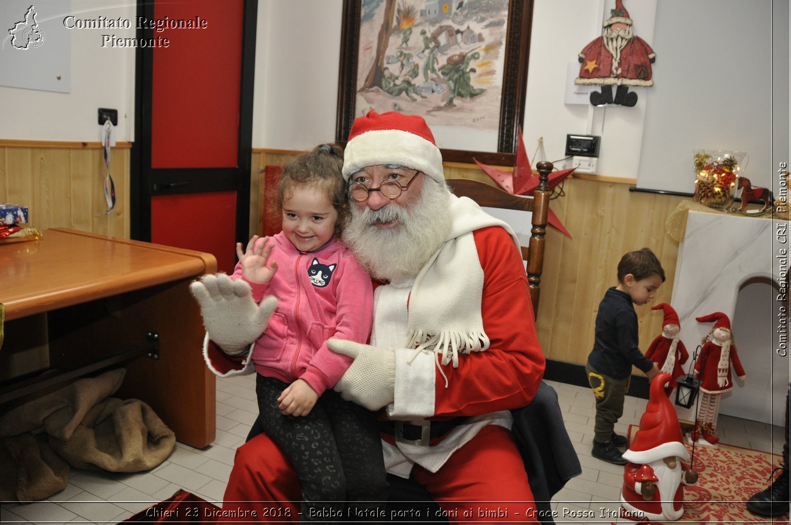 Chieri 23 Dicembre 2018 - Babbo Natale porta i dono ai bimbi - Croce Rossa Italiana- Comitato Regionale del Piemonte