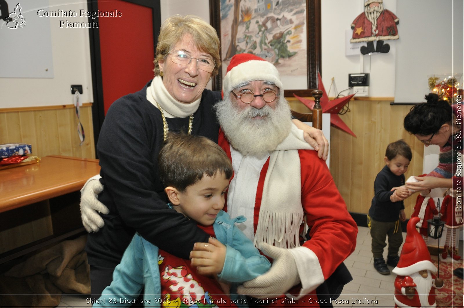 Chieri 23 Dicembre 2018 - Babbo Natale porta i dono ai bimbi - Croce Rossa Italiana- Comitato Regionale del Piemonte