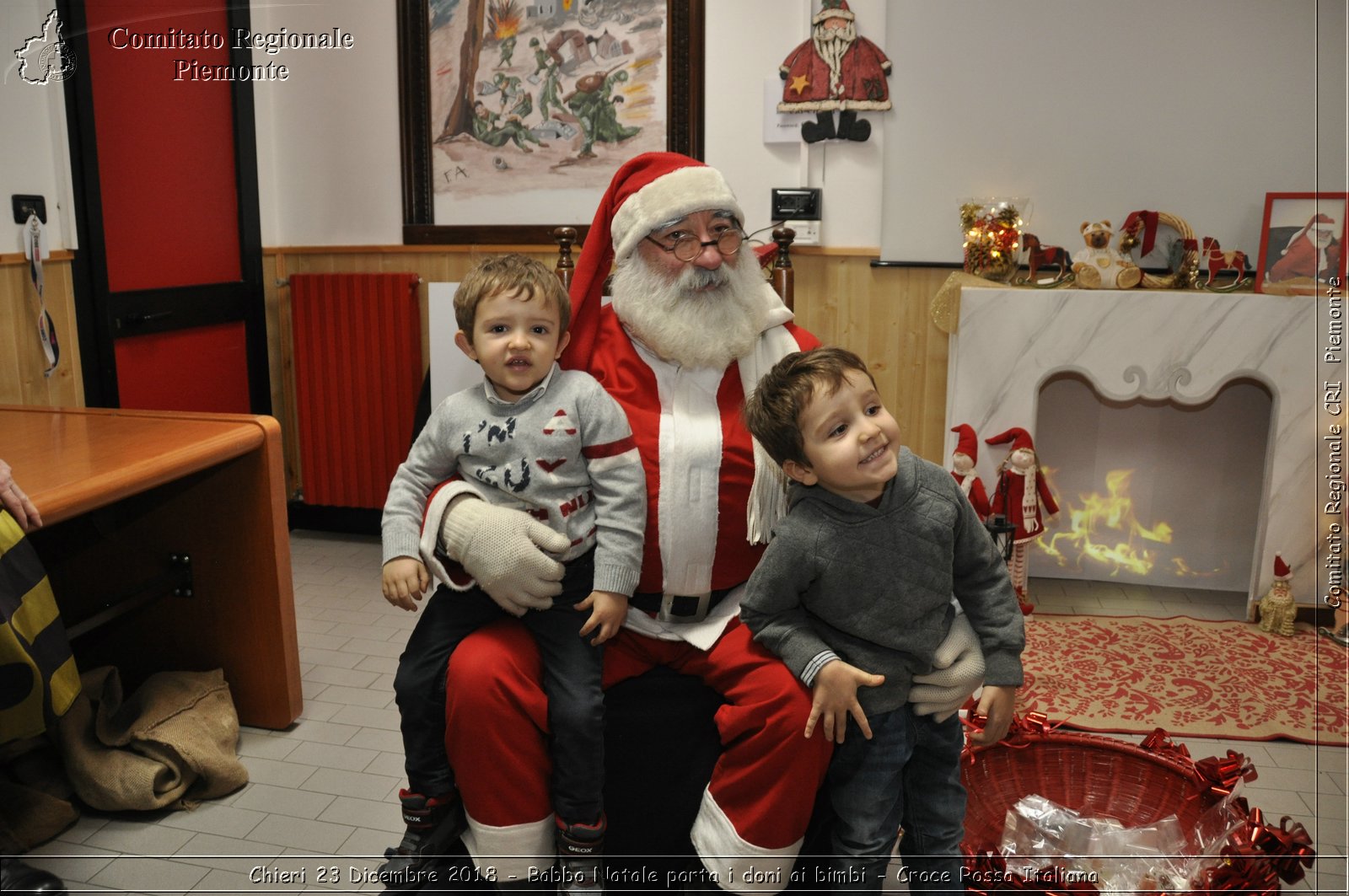 Chieri 23 Dicembre 2018 - Babbo Natale porta i dono ai bimbi - Croce Rossa Italiana- Comitato Regionale del Piemonte