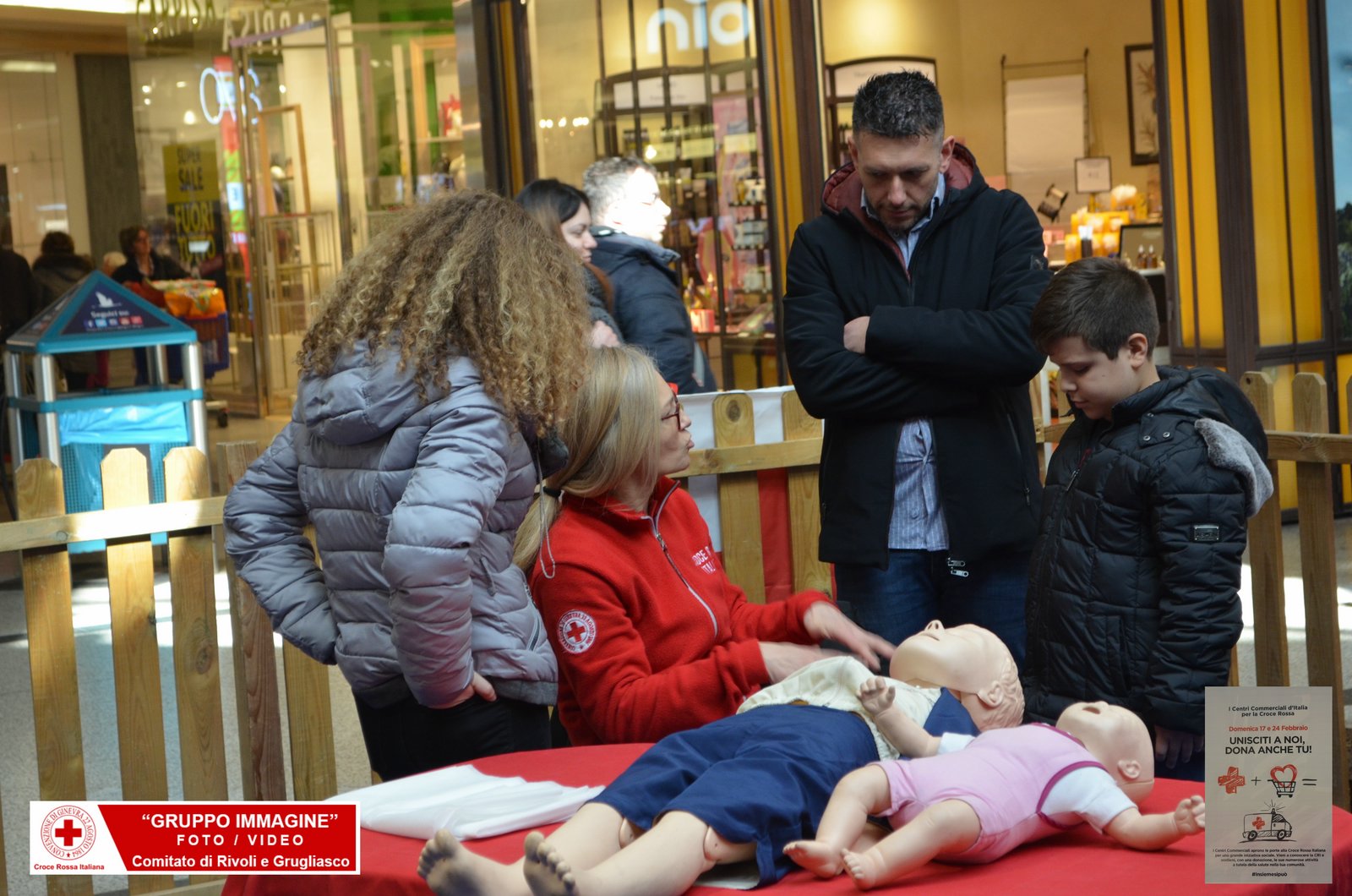 Torino 17 Febbraio 2019 - Raccolta Fondi Centri Commerciali - Croce Rossa Italiana - Comitato Regionale del Piemonte