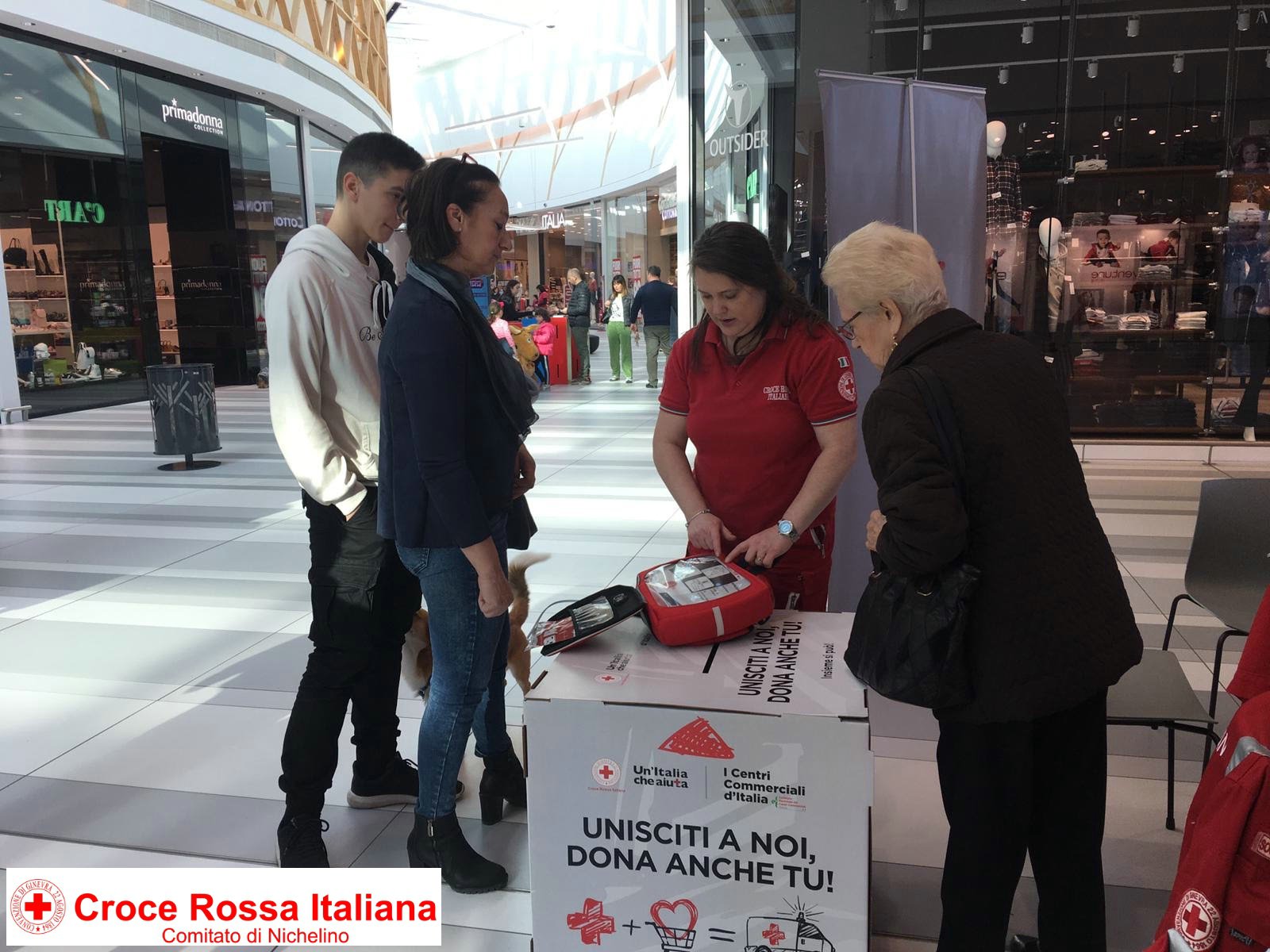 Torino 17 Febbraio 2019 - Raccolta Fondi Centri Commerciali - Croce Rossa Italiana - Comitato Regionale del Piemonte