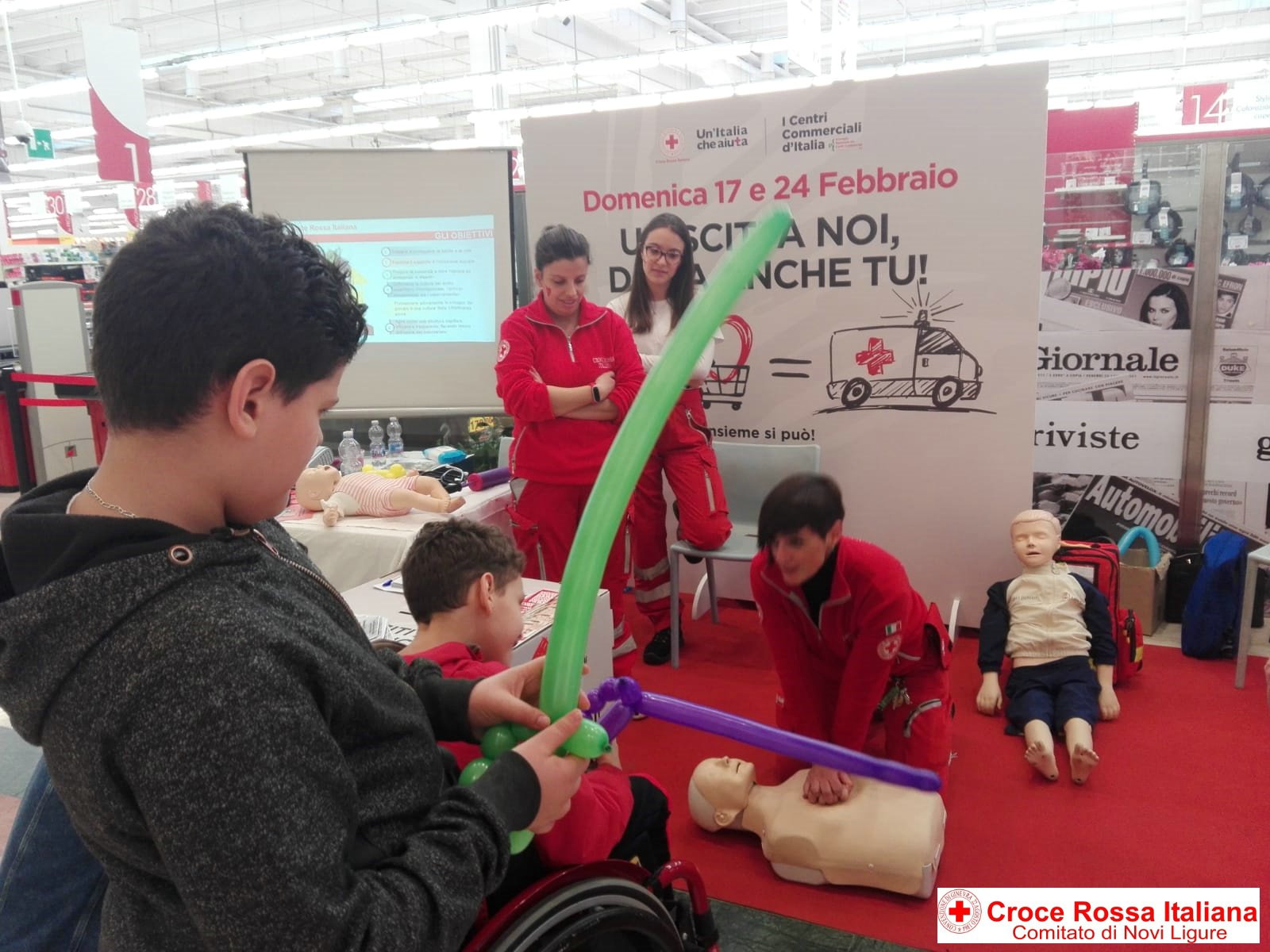 Torino 17 Febbraio 2019 - Raccolta Fondi Centri Commerciali - Croce Rossa Italiana - Comitato Regionale del Piemonte