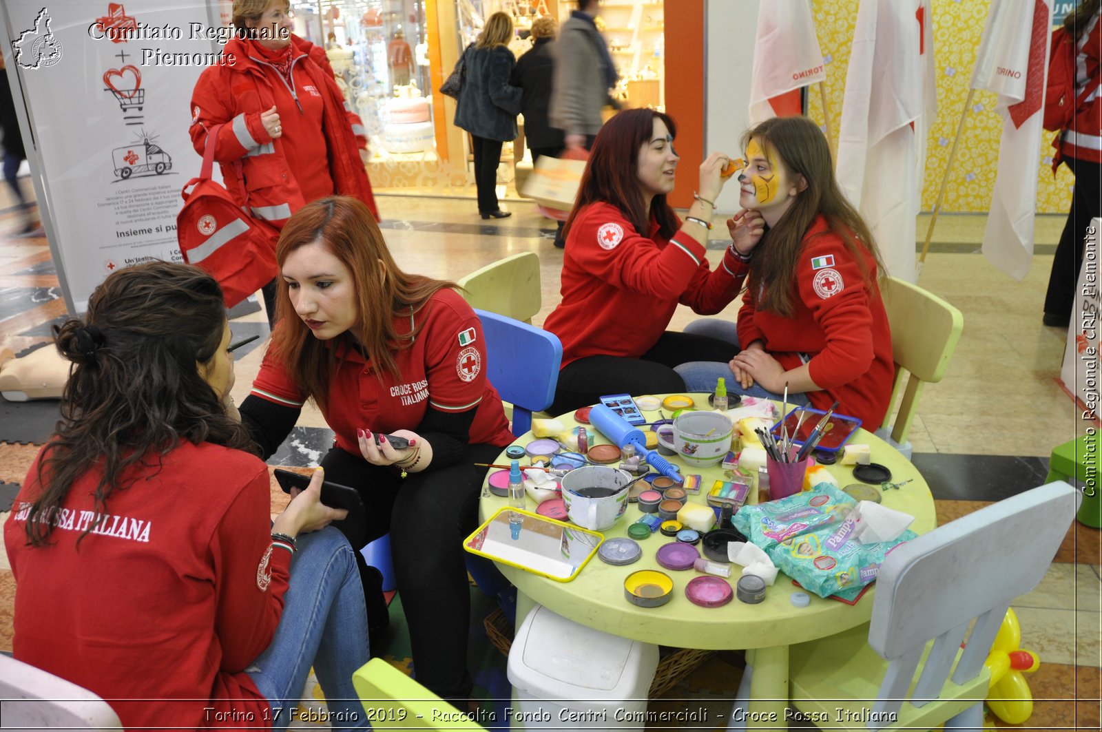 Torino 17 Febbraio 2019 - Raccolta Fondi Centri Commerciali - Croce Rossa Italiana - Comitato Regionale del Piemonte