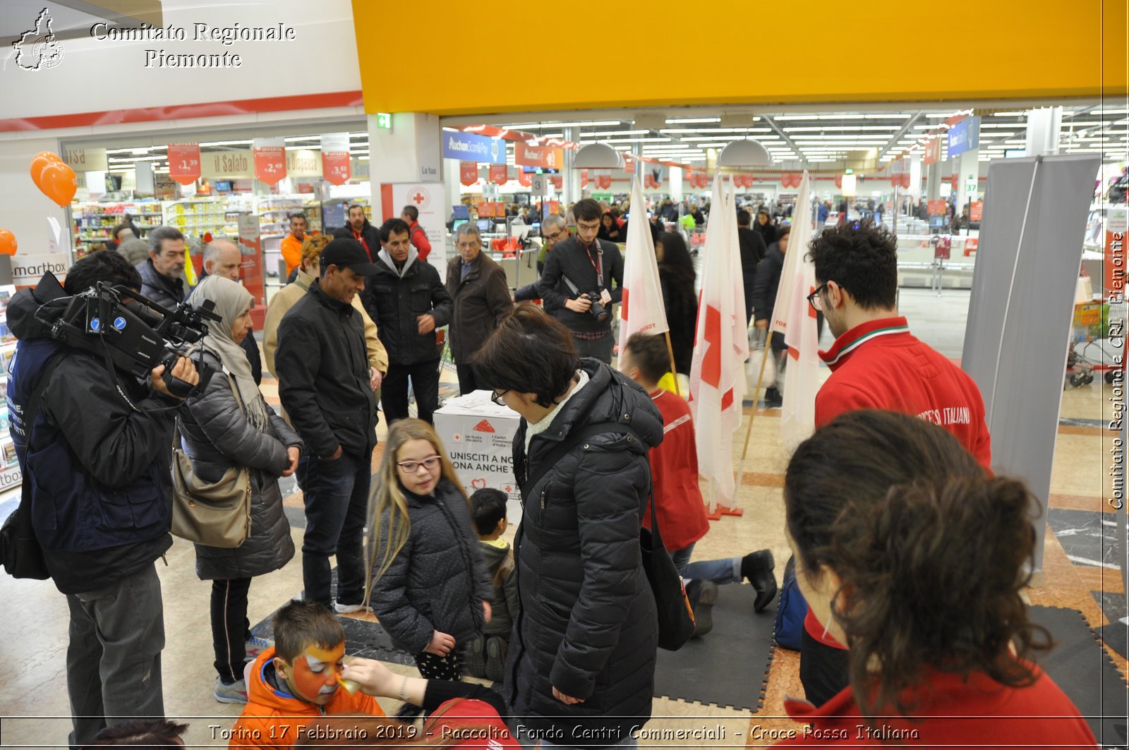 Torino 17 Febbraio 2019 - Raccolta Fondi Centri Commerciali - Croce Rossa Italiana - Comitato Regionale del Piemonte