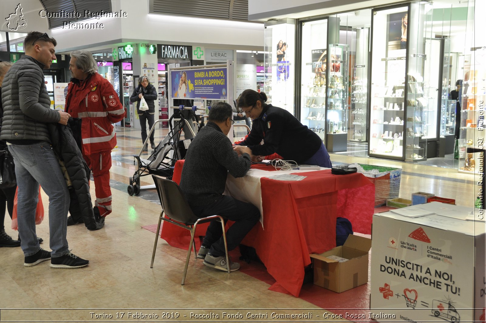 Torino 17 Febbraio 2019 - Raccolta Fondi Centri Commerciali - Croce Rossa Italiana - Comitato Regionale del Piemonte