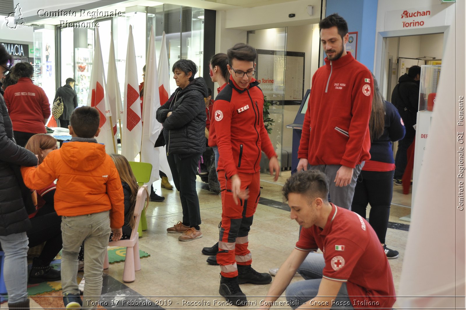 Torino 17 Febbraio 2019 - Raccolta Fondi Centri Commerciali - Croce Rossa Italiana - Comitato Regionale del Piemonte