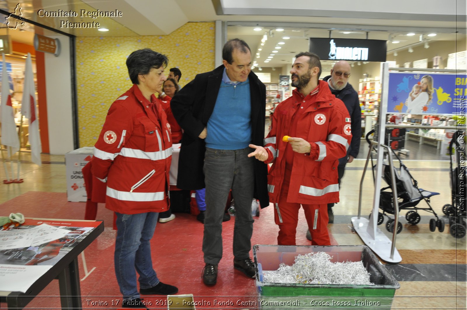 Torino 17 Febbraio 2019 - Raccolta Fondi Centri Commerciali - Croce Rossa Italiana - Comitato Regionale del Piemonte