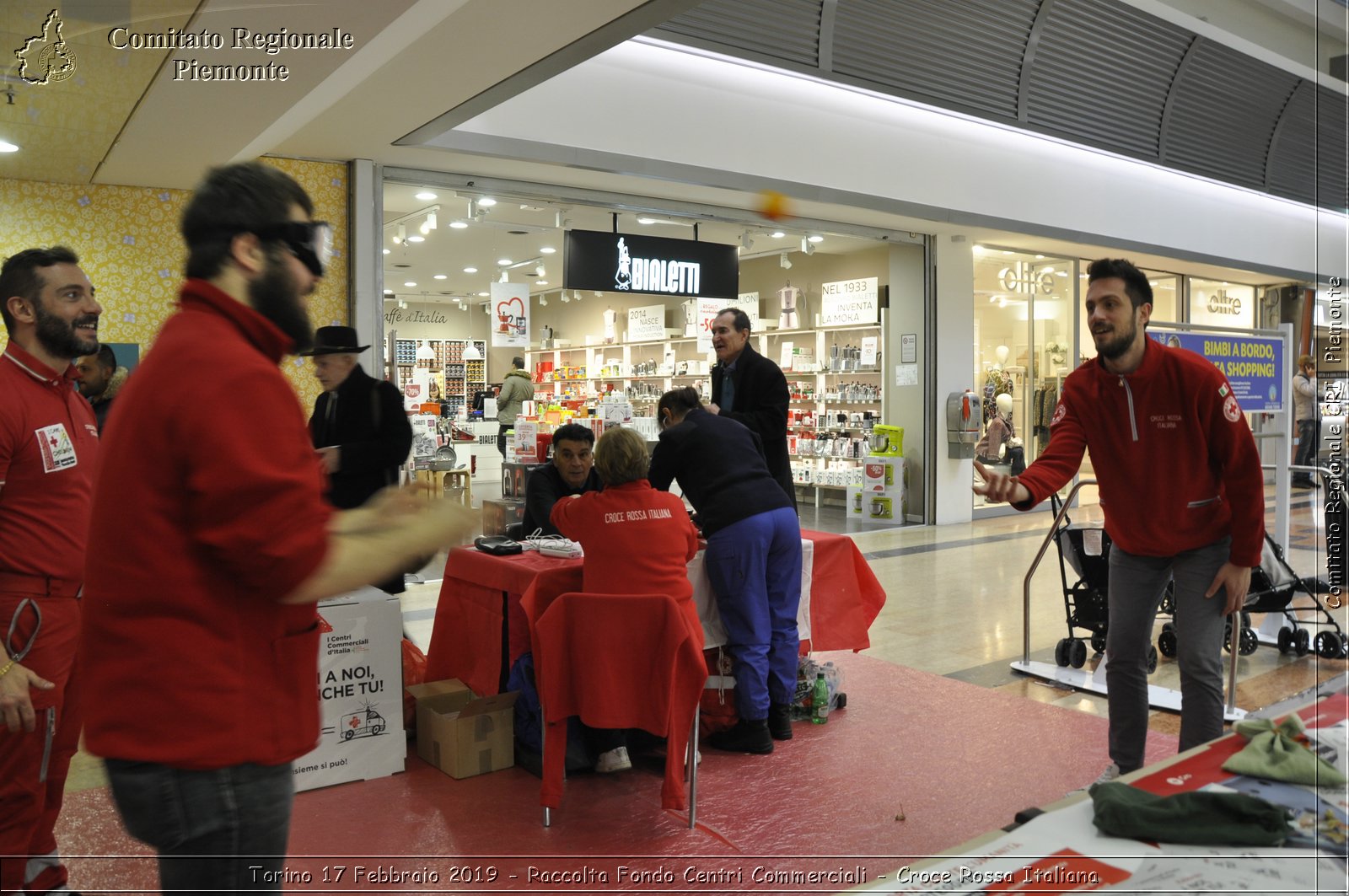 Torino 17 Febbraio 2019 - Raccolta Fondi Centri Commerciali - Croce Rossa Italiana - Comitato Regionale del Piemonte