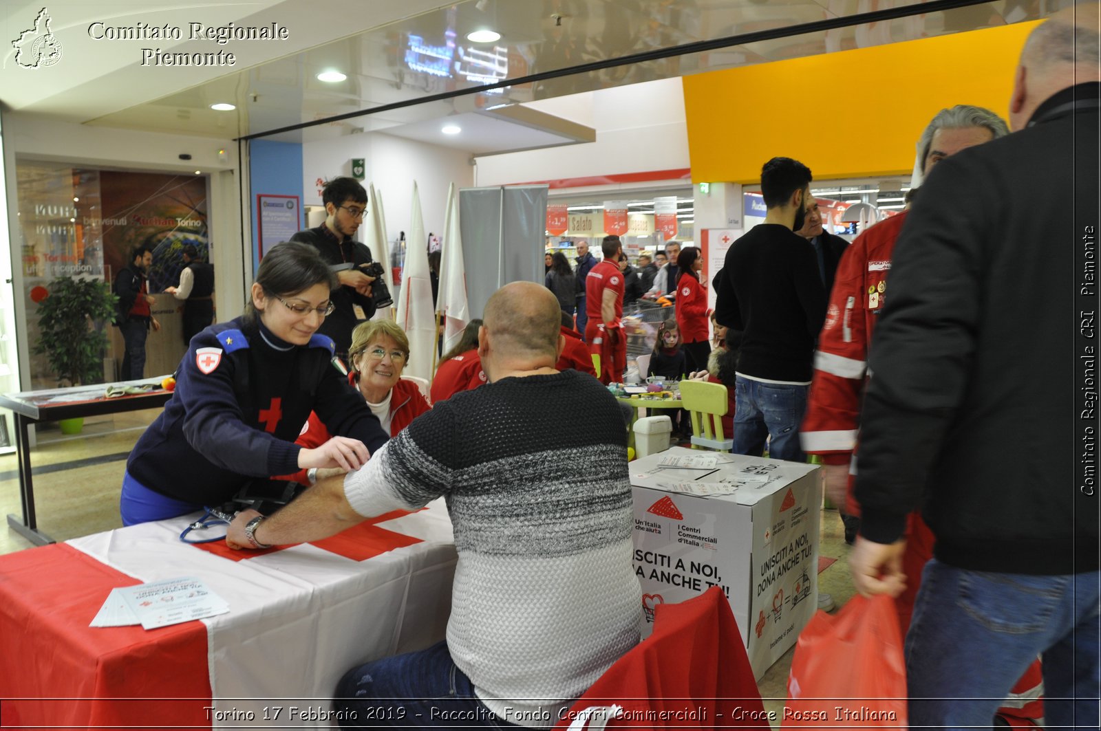 Torino 17 Febbraio 2019 - Raccolta Fondi Centri Commerciali - Croce Rossa Italiana - Comitato Regionale del Piemonte