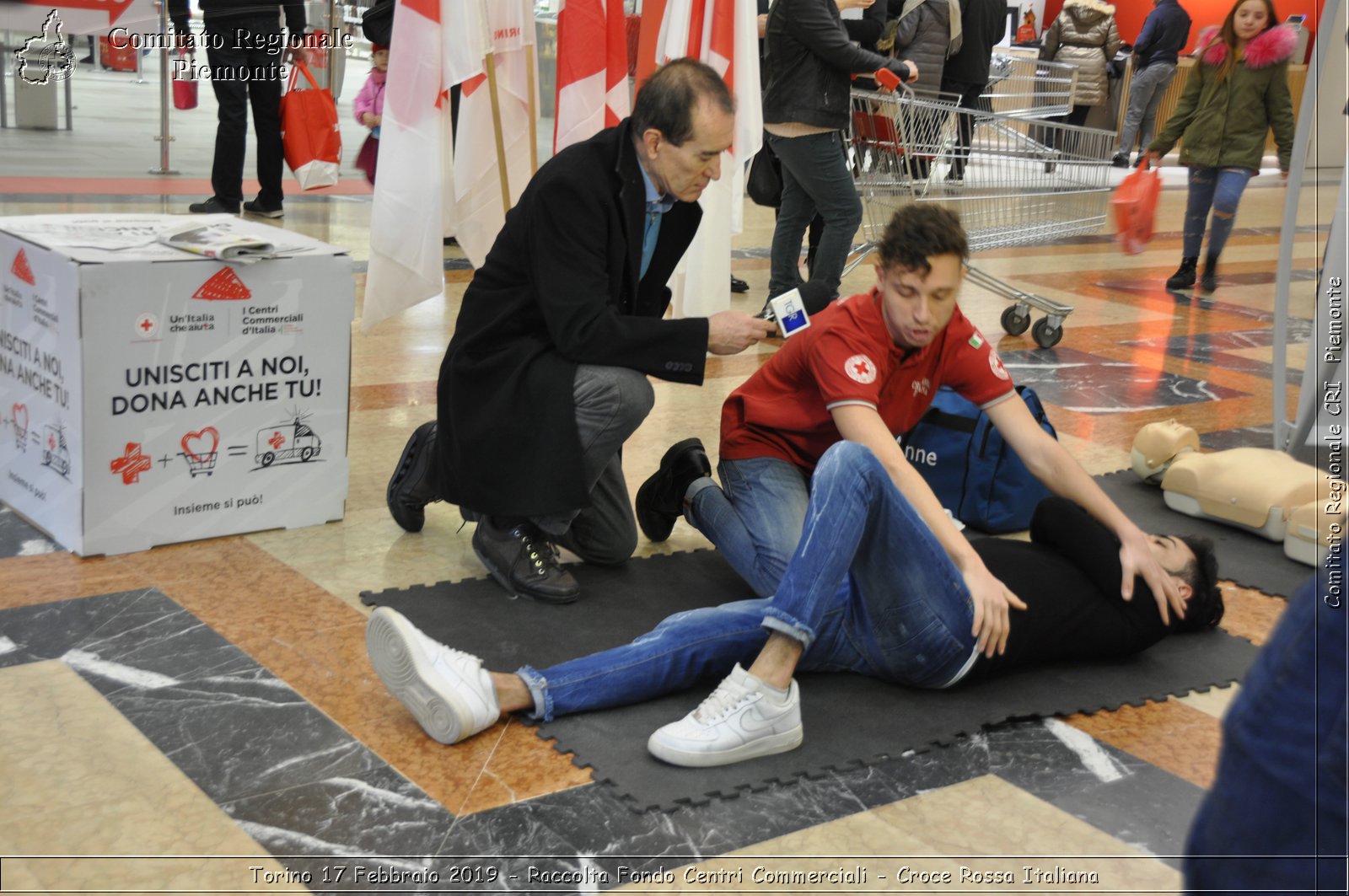 Torino 17 Febbraio 2019 - Raccolta Fondi Centri Commerciali - Croce Rossa Italiana - Comitato Regionale del Piemonte