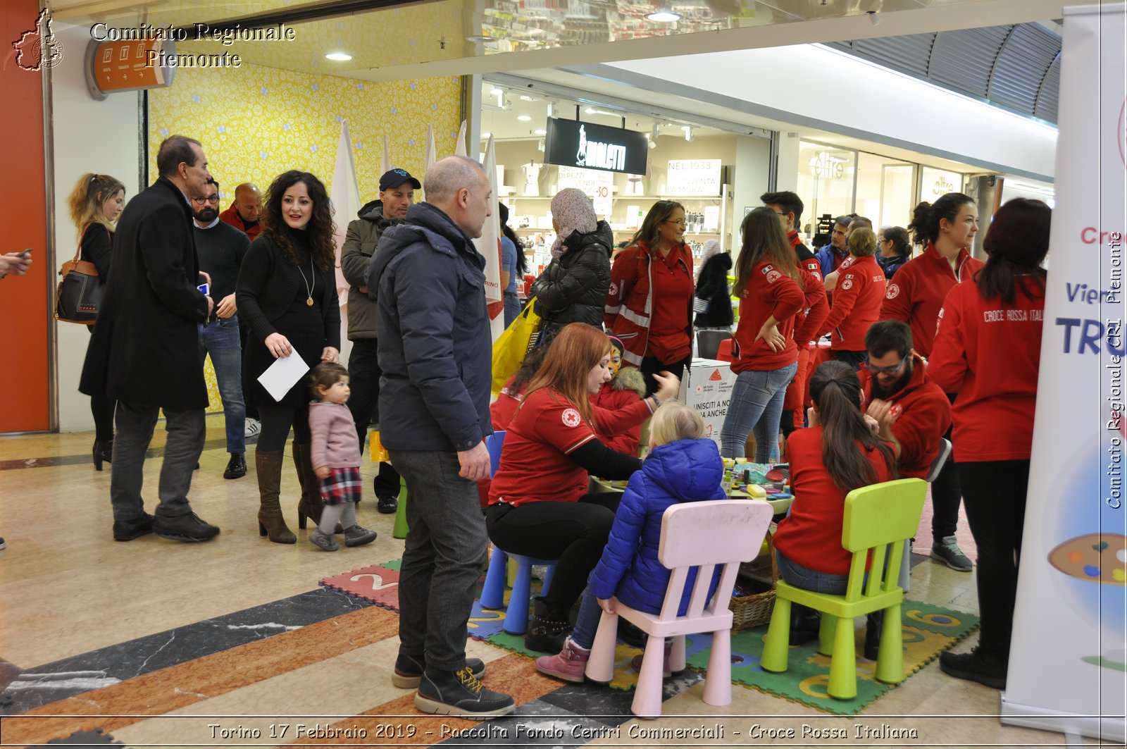 Torino 17 Febbraio 2019 - Raccolta Fondi Centri Commerciali - Croce Rossa Italiana - Comitato Regionale del Piemonte