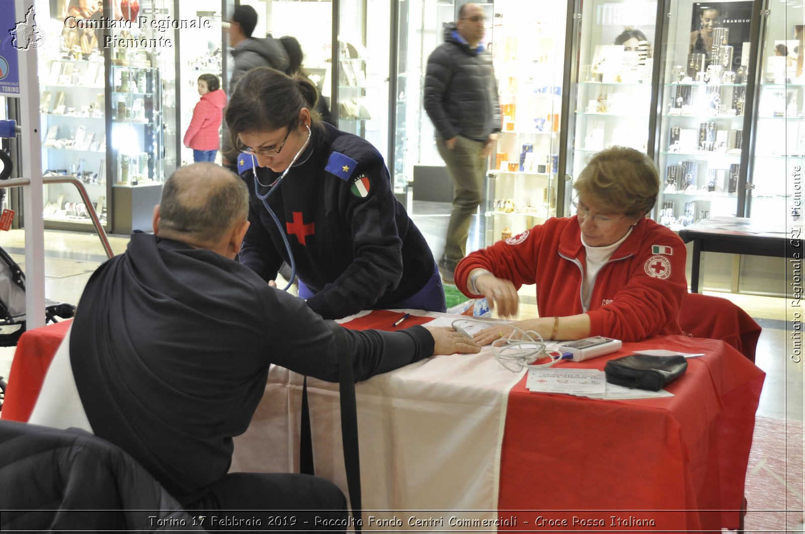 Torino 17 Febbraio 2019 - Raccolta Fondi Centri Commerciali - Croce Rossa Italiana - Comitato Regionale del Piemonte