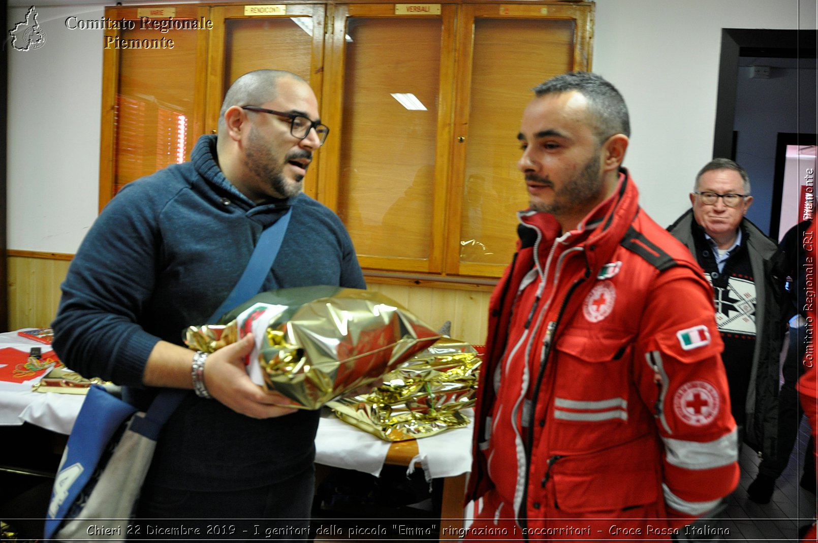 Chieri 22 Dicembre 2019 - I genitori della piccola Emma ringraziano i soccorritori - Croce Rossa Italiana