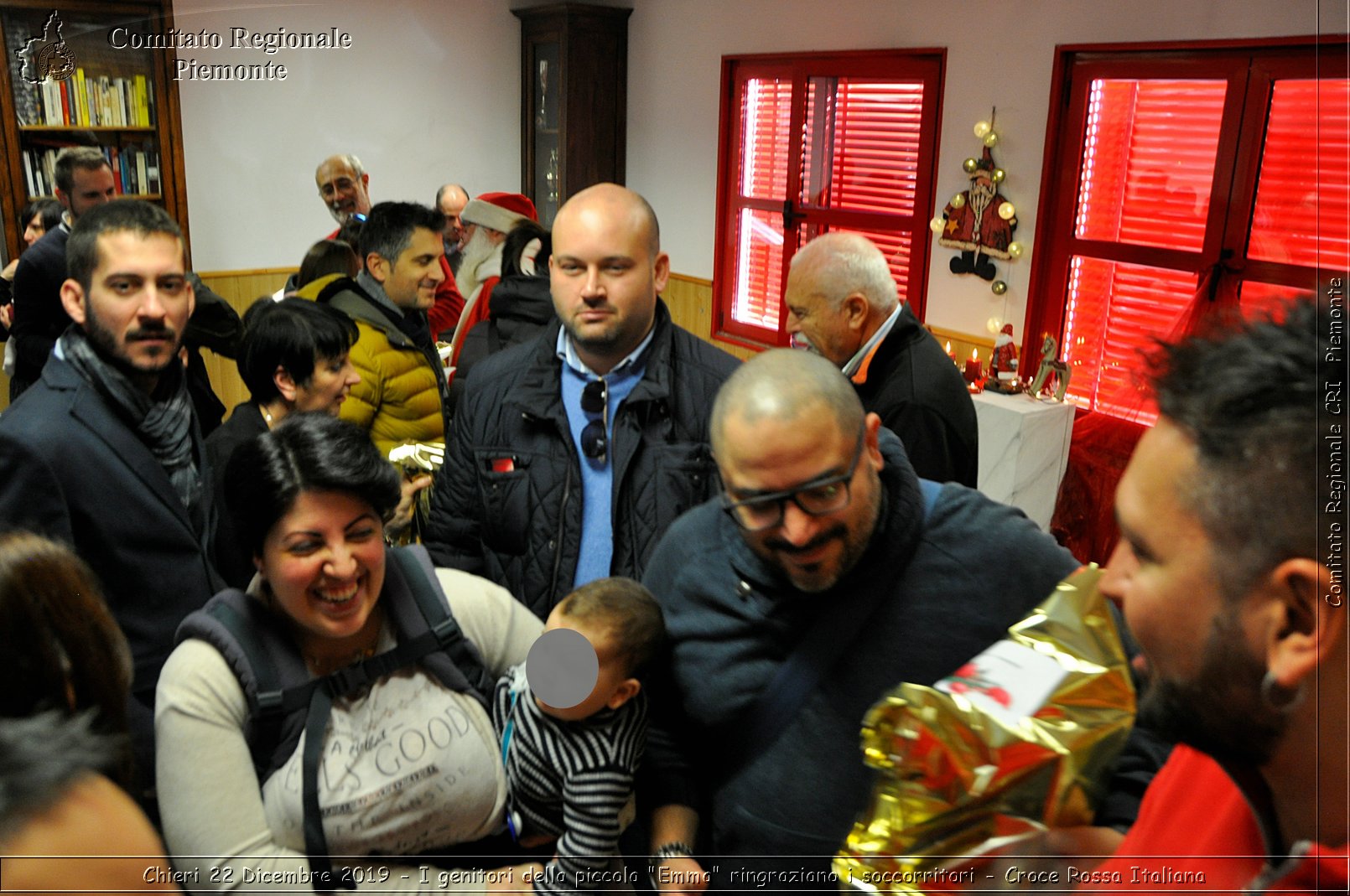 Chieri 22 Dicembre 2019 - I genitori della piccola Emma ringraziano i soccorritori - Croce Rossa Italiana