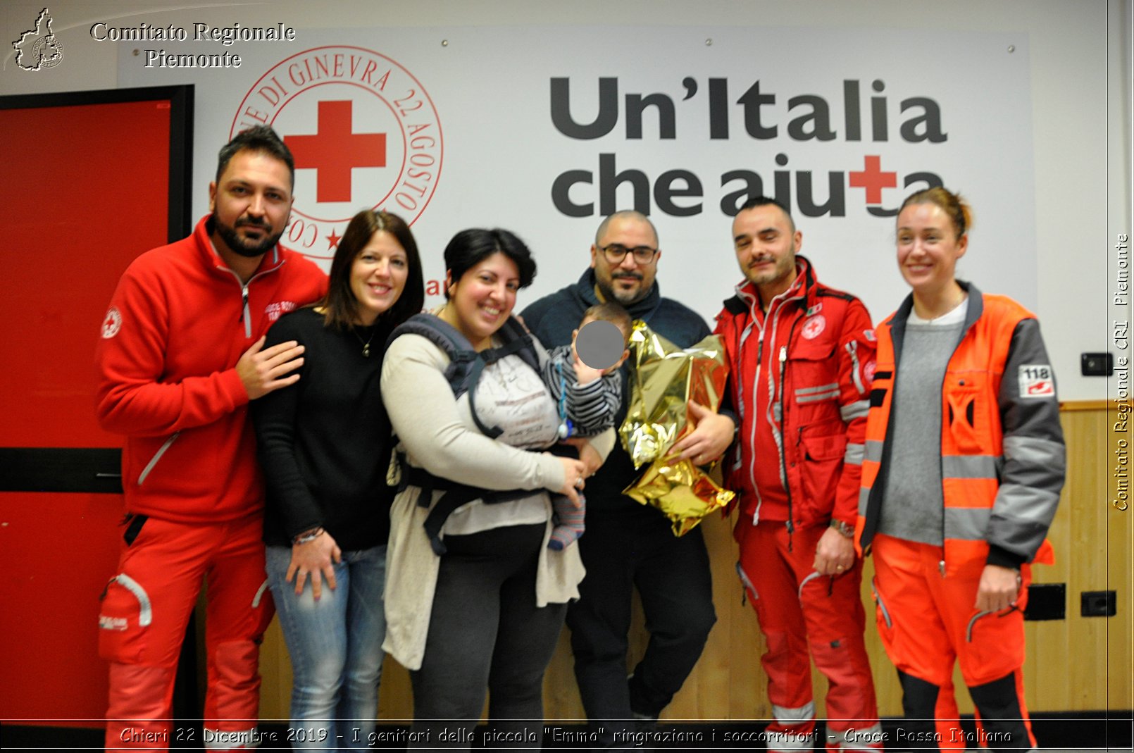 Chieri 22 Dicembre 2019 - I genitori della piccola Emma ringraziano i soccorritori - Croce Rossa Italiana