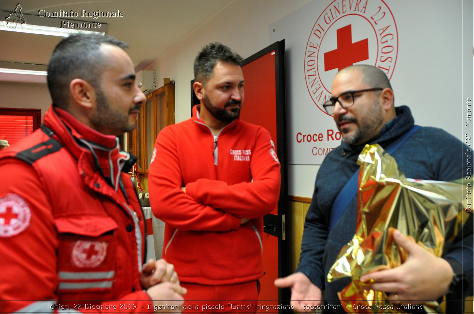 Chieri 22 Dicembre 2019 - I genitori della piccola Emma ringraziano i soccorritori - Croce Rossa Italiana