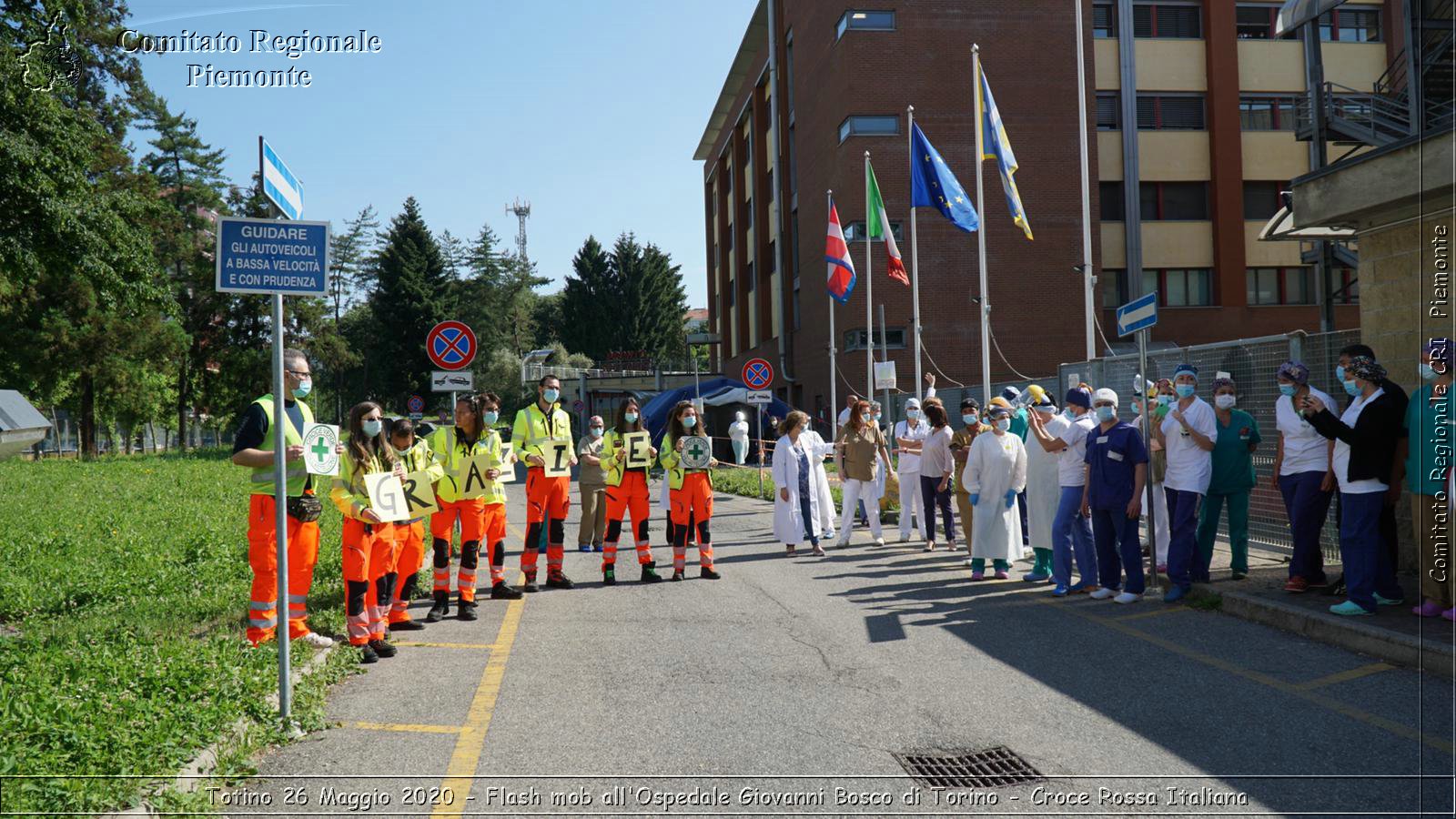 Torino 26 Maggio 2020 - Flash mob all'Ospedale Giovanni Bosco di Torino - Croce Rossa Italiana