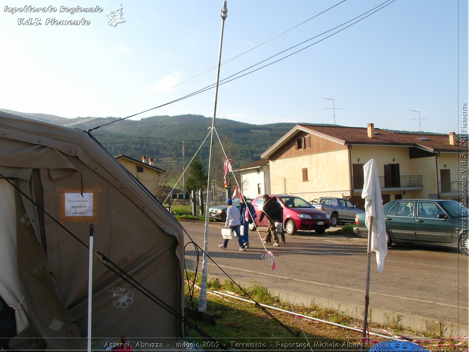 Assergi, Abruzzo -  maggio 2009 - Terremoto - Reportage Michele Albera -  Croce Rossa Italiana - Ispettorato Regionale Volontari del Soccorso Piemonte