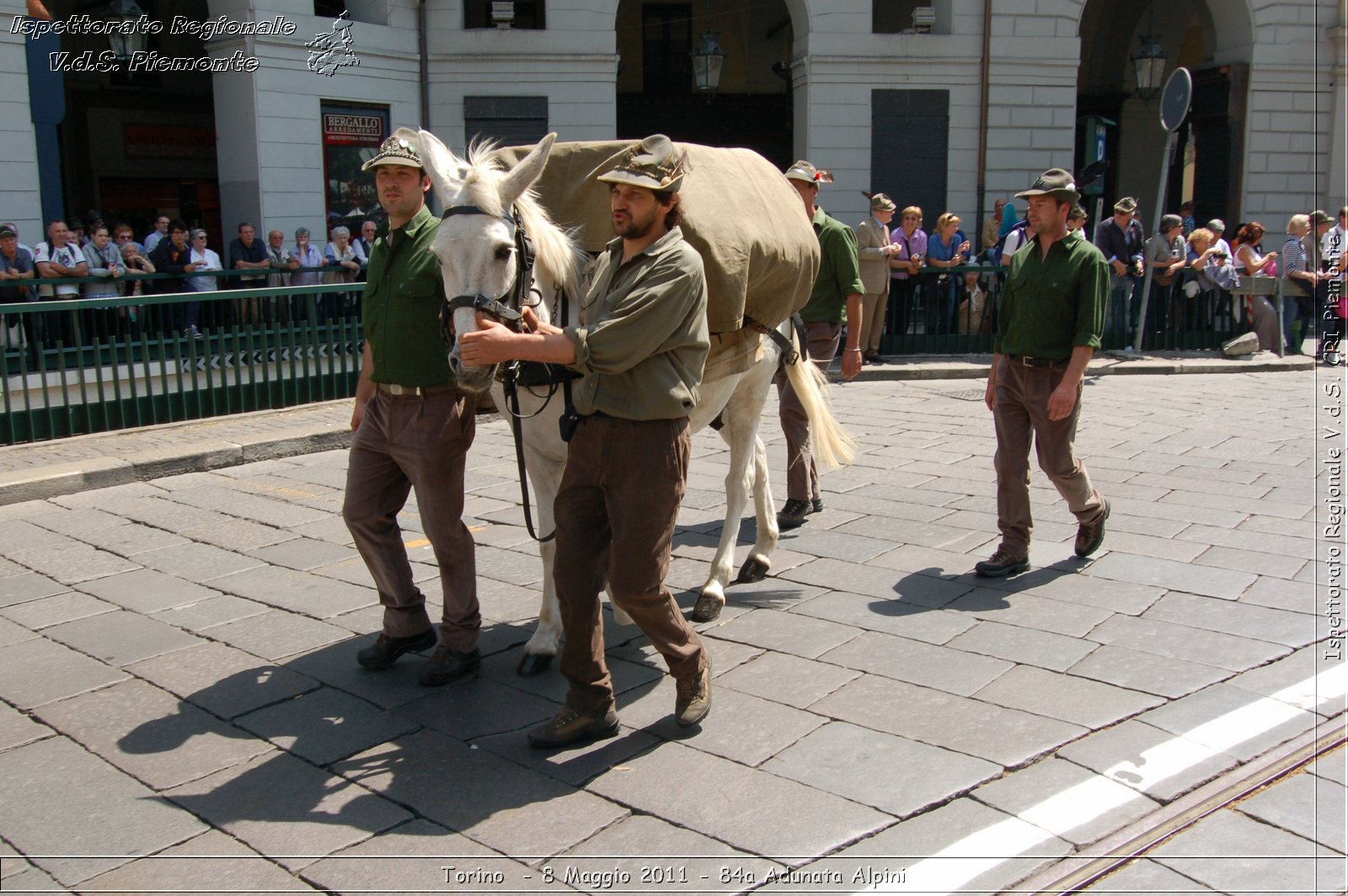 Torino  - 8 Maggio 2011 - 84a Adunata Nazionale Alpini -  Croce Rossa Italiana - Ispettorato Regionale Volontari del Soccorso Piemonte