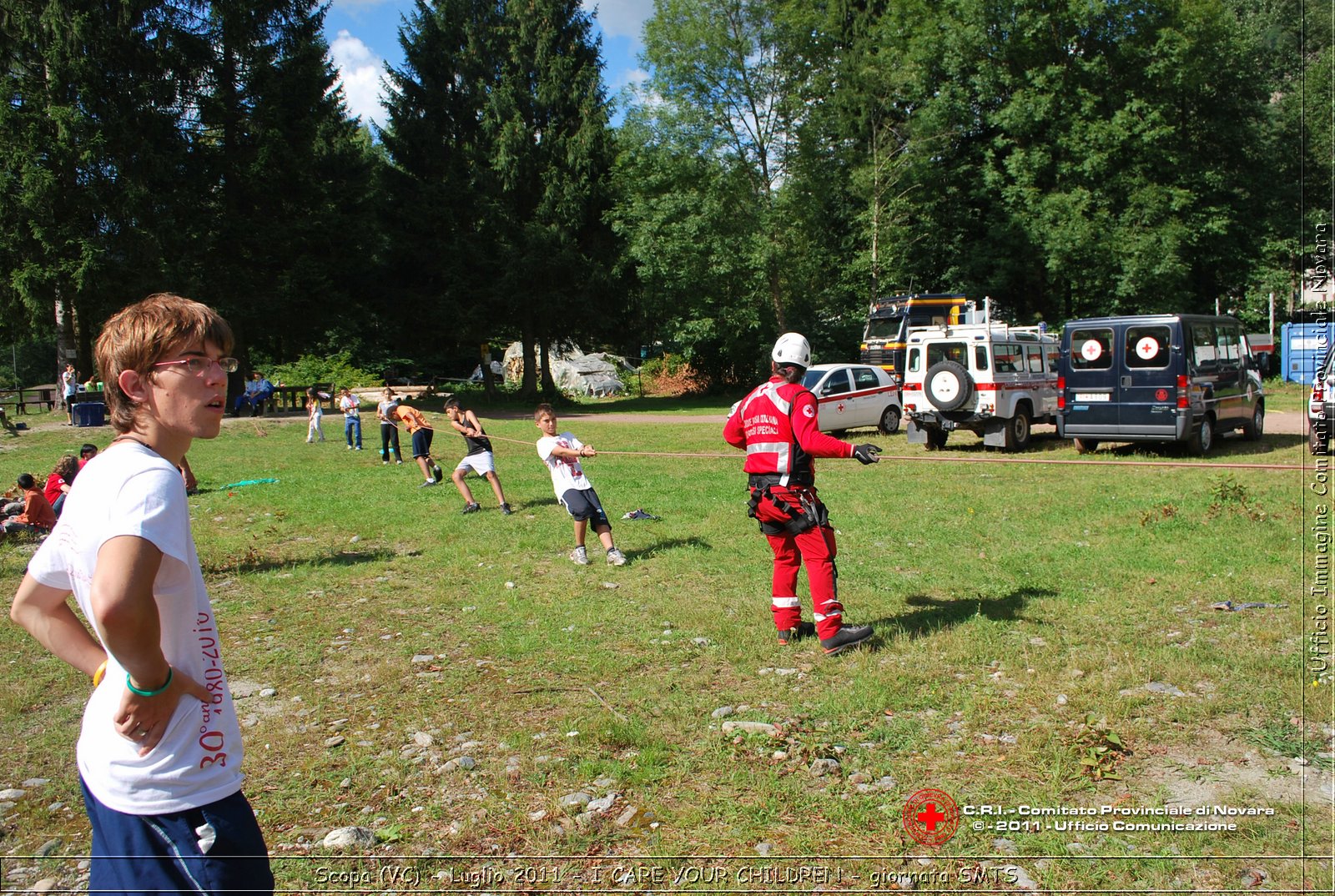 Scopa (VC) - Luglio 2011 - I CARE YOUR CHILDREN - giornata con operatori SMTS (Soccorsi con Mezzi e Tecniche Speciali)  -  Croce Rossa Italiana - Ufficio Immagine Comitato Provinciale Novara