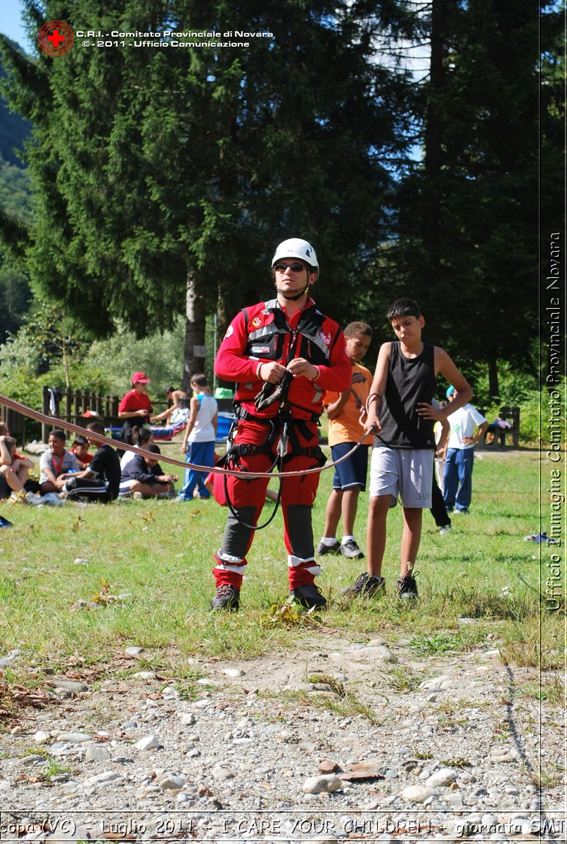 Scopa (VC) - Luglio 2011 - I CARE YOUR CHILDREN - giornata con operatori SMTS (Soccorsi con Mezzi e Tecniche Speciali)  -  Croce Rossa Italiana - Ufficio Immagine Comitato Provinciale Novara