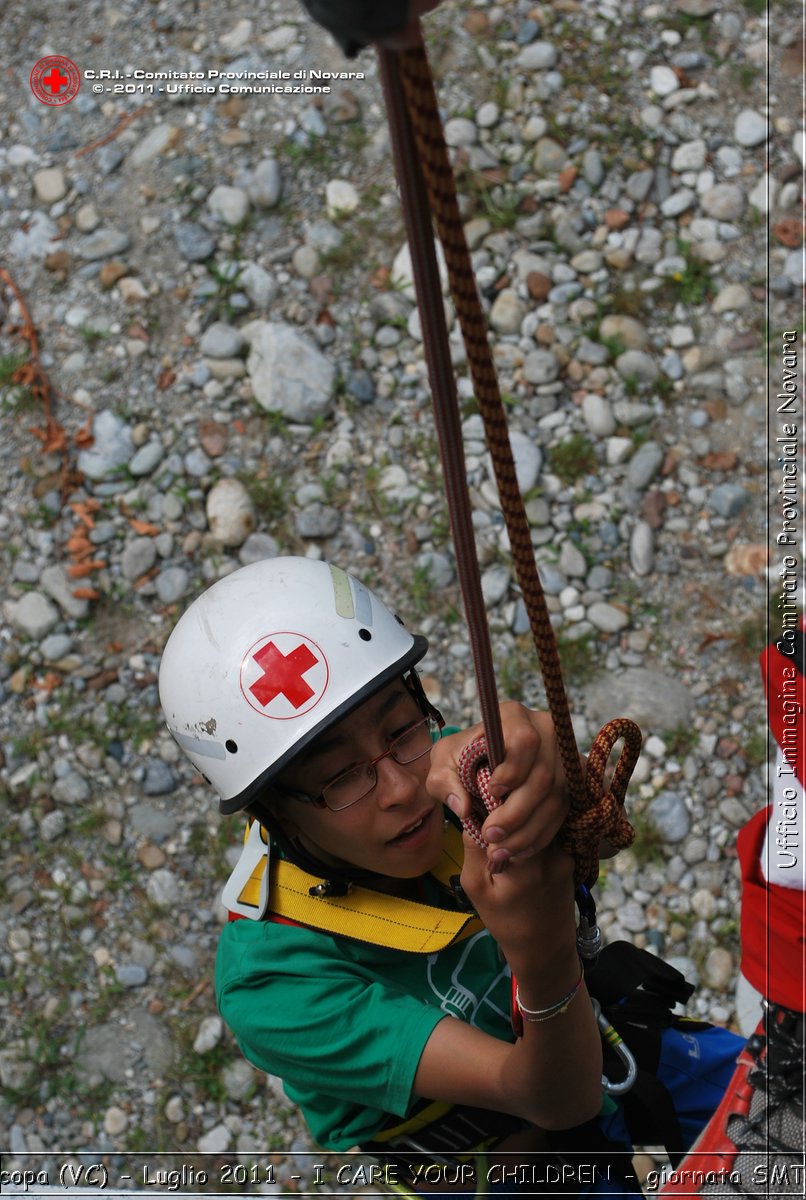 Scopa (VC) - Luglio 2011 - I CARE YOUR CHILDREN - giornata con operatori SMTS (Soccorsi con Mezzi e Tecniche Speciali)  -  Croce Rossa Italiana - Ufficio Immagine Comitato Provinciale Novara